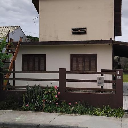 Casa Na Reserva Natural Do Surf Com Trilha Para Praia Terreno Compartilhado Florianópolis Exterior foto